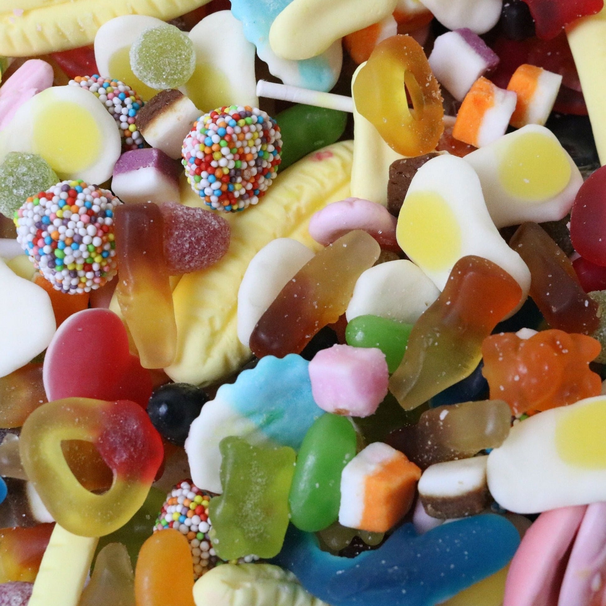 Groovy Sweets Pick & Mix Grab Bag - 250g - www.Shopthatapp.com