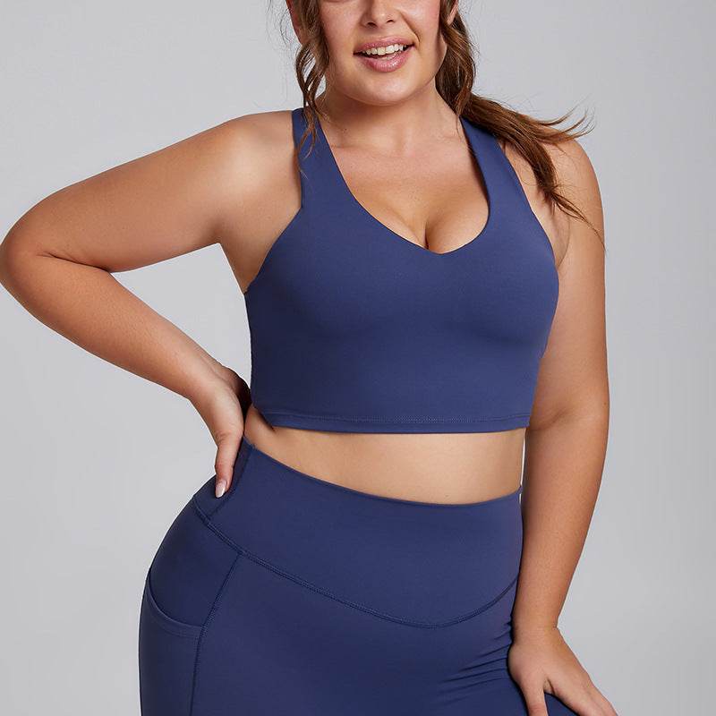 Plus Size Women Sports Workout Gym - Sleeveless Crop and Pant - www.Shopthatapp.com #