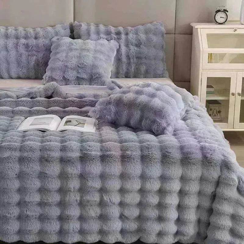 Polyester Carpet Rabbit Bubble Velvet Thickened Nap Quilt Blanket - www.Shopthatapp.com