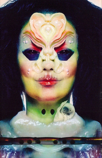 Björk / Utopia - k7 (tape discogs) - www.Shopthatapp.com
