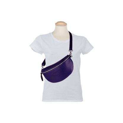 RB1015Y | Marsupio con tracolla amovible en Vera Pelle Fabriqué en Italie. Attacchi con moschettoni in metallo Nickel Lucido - Colore Viola - Dimensions: 24 x 14 x 7