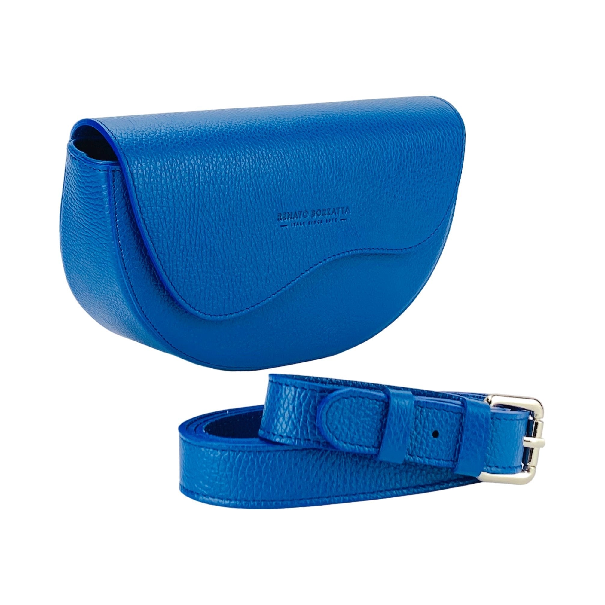 RB1027CH  | Borsa Donna a Bandoliera stondata in Vera Pelle Made in Italy. Tracolla removibile e regolabile in pelle. Accessori Nickel Lucido - Colore Blu Royal - Dimensioni: cm 25 x 15 x 9 - www.Shopthatapp.com