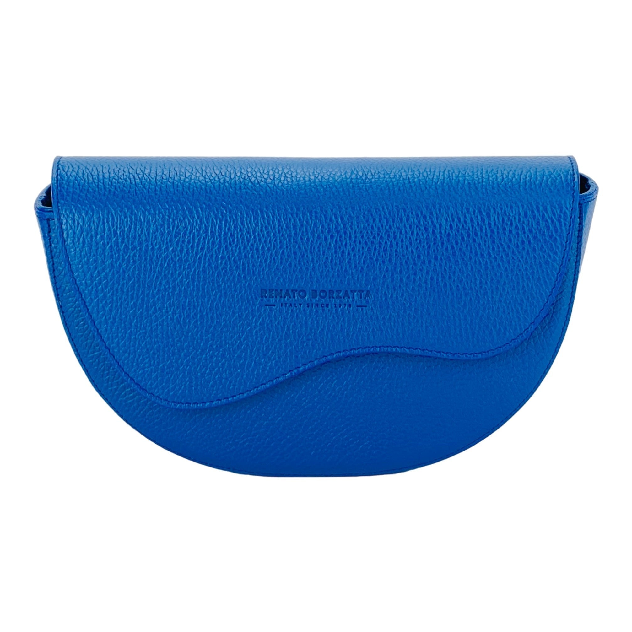 RB1027CH  | Borsa Donna a Bandoliera stondata in Vera Pelle Made in Italy. Tracolla removibile e regolabile in pelle. Accessori Nickel Lucido - Colore Blu Royal - Dimensioni: cm 25 x 15 x 9 - www.Shopthatapp.com