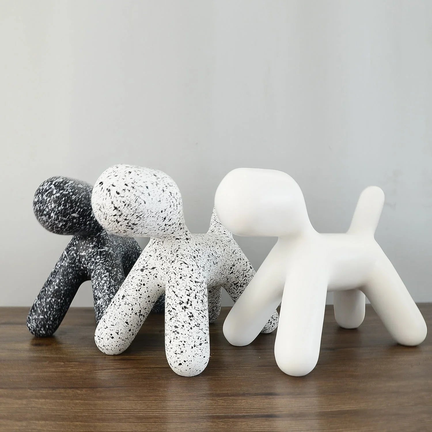 Resin Creative Balloon Abstract Dog Ornament - www.Shopthatapp.com