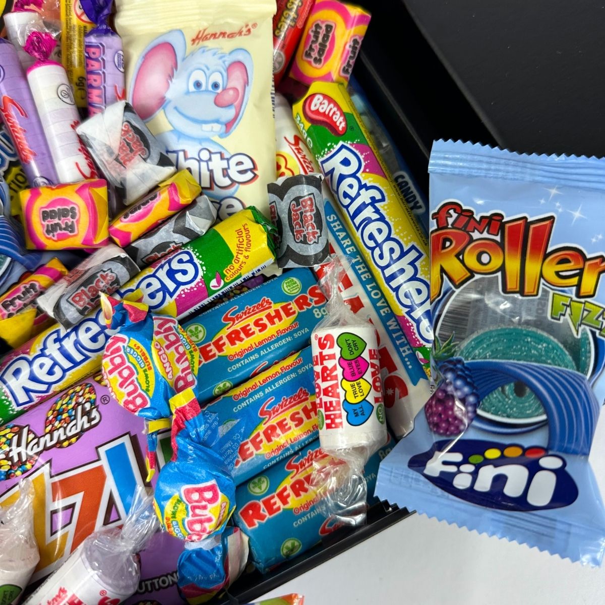 Retro Candy Signature Gift Hamper-Food and beverage-www.Shopthatapp.com-HamperWell
