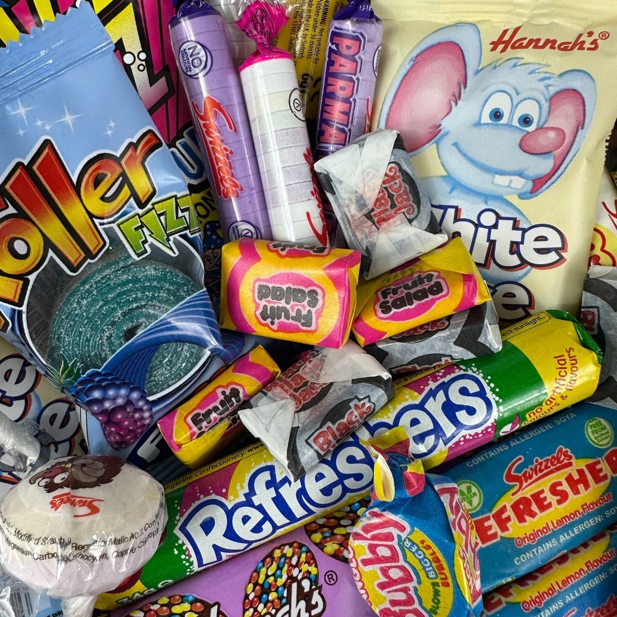 Retro Candy Signature Gift Hamper-Food and beverage-www.Shopthatapp.com-HamperWell
