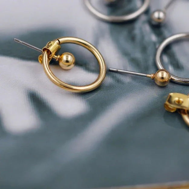 Round Metal Back Earrings - www.Shopthatapp.com