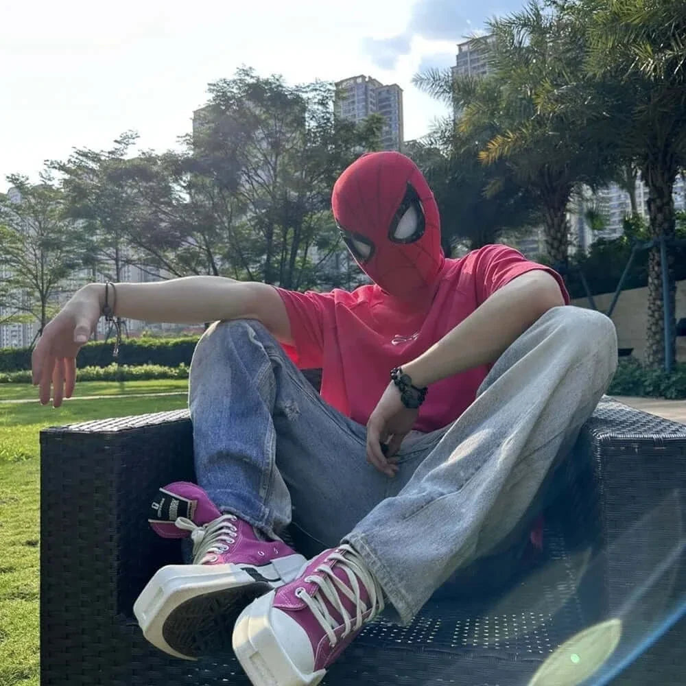 Authentic Spider-Man Electronic Mask with Moving Eyes: 1:1 Cosplay Headgear - Kidstoylover's Remote Control & Elastic Toy for Adults and Kids - Perfect Gift for Superhero Fans - www.Shopthatapp.com