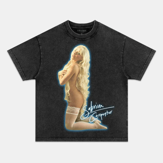 Sabrina Carpenter: Music Icon Tee V8 - www.Shopthatapp.com
