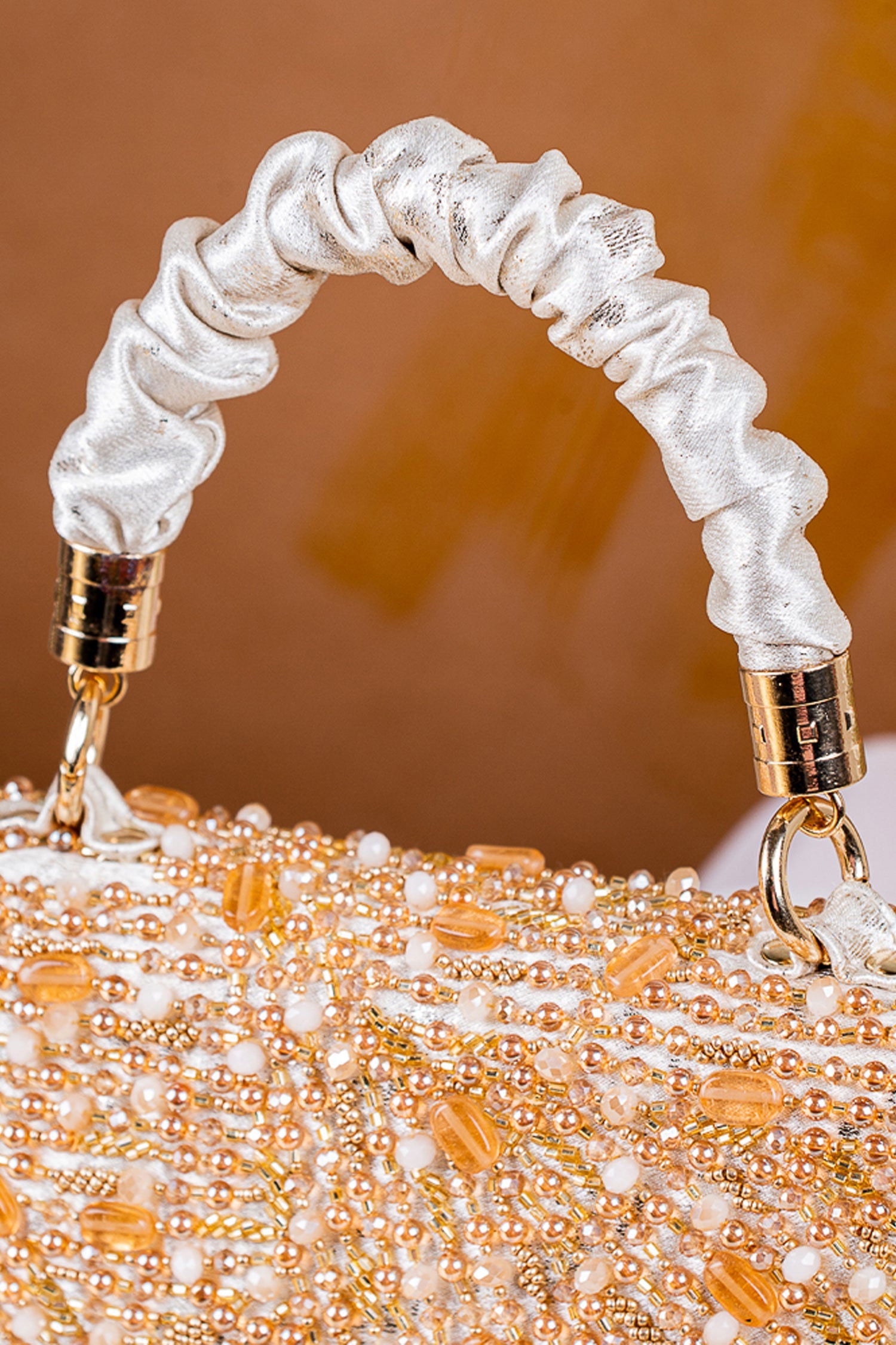 SAMARA GOLD BAG - Www.Shopthatapp.com