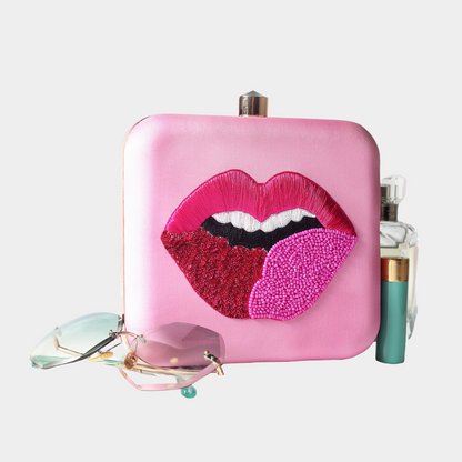 SASSY - Www.Shopthatapp.com