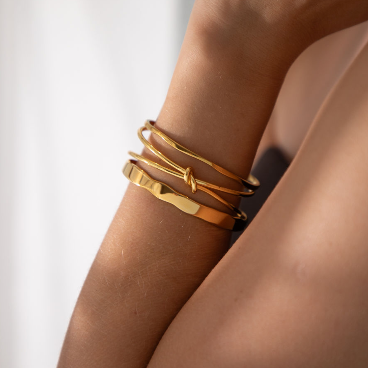 Knot Cuff Arm Stack - www.Shopthatapp.com