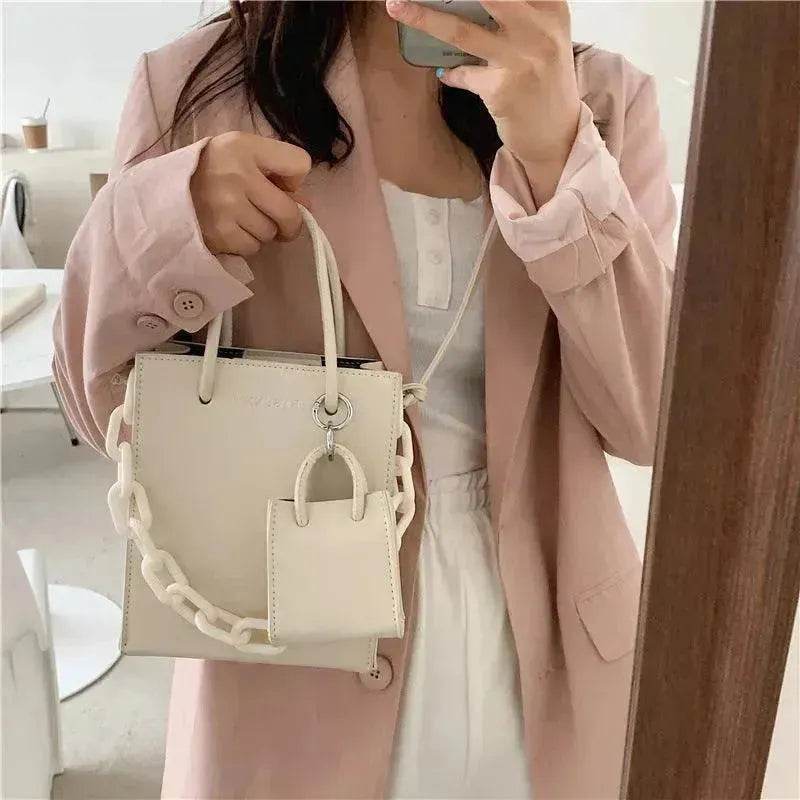 Simple Medium Size Chain Plain  Shoulder Handbag - www.Shopthatapp.com #