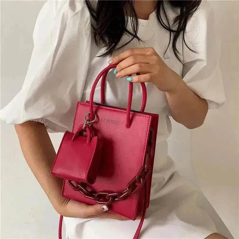 Simple Medium Size Chain Plain  Shoulder Handbag - www.Shopthatapp.com #