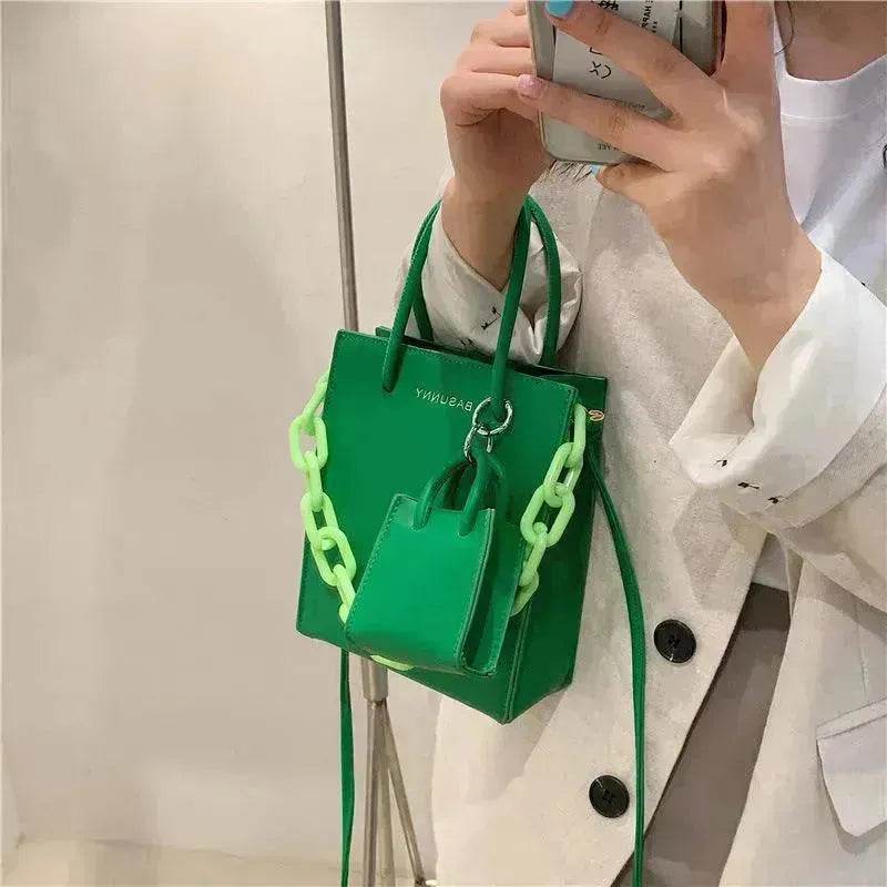 Simple Medium Size Chain Plain  Shoulder Handbag - www.Shopthatapp.com #