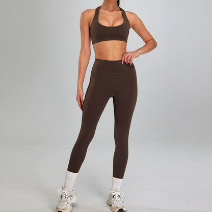 Stylish Fashion Gym clothes for women Crop workout top and Short Pant - www.Shopthatapp.com #