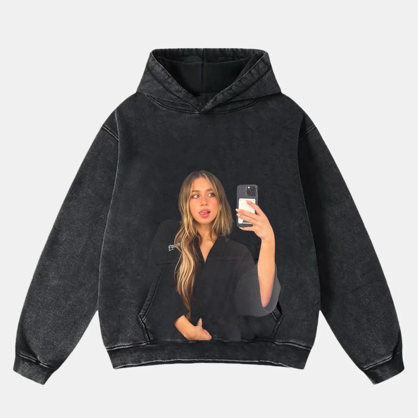 Tate McRae: Music Icon Tee V8 - www.Shopthatapp.com