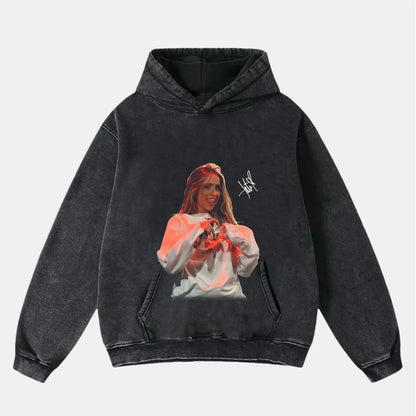 Tate McRae: Music Icon Tee - www.Shopthatapp.com