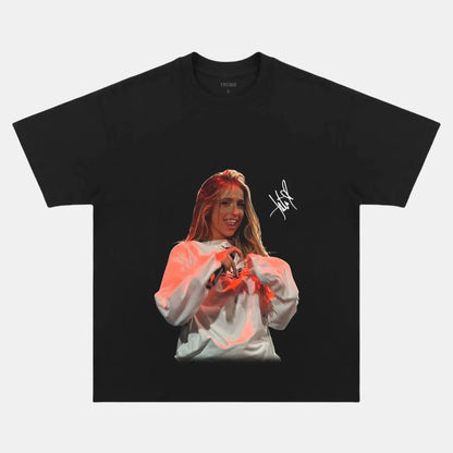 Tate McRae: Music Icon Tee - www.Shopthatapp.com