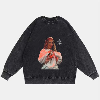 Tate McRae: Music Icon Tee - www.Shopthatapp.com