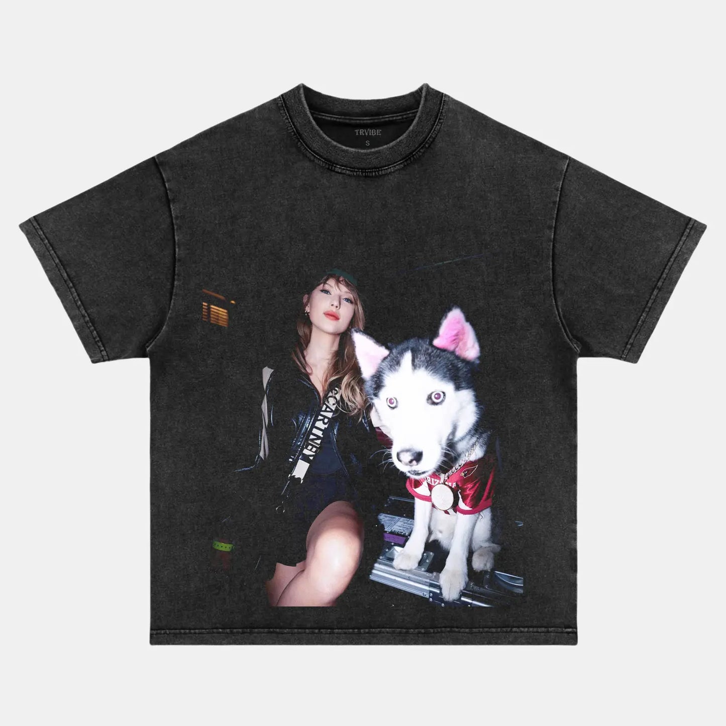 Taylor Swift: Music Icon Tee V10 - www.Shopthatapp.com