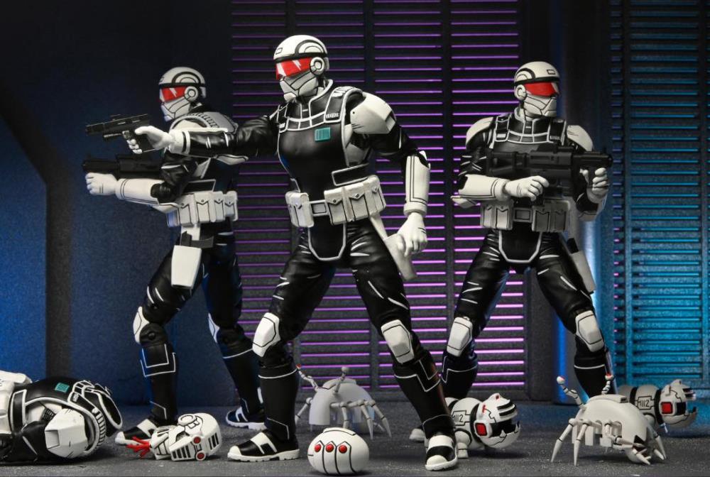 Teenage Mutant Ninja Turtles: The Last Ronin Synja Commando and Mousers - www.Shopthatapp.com #