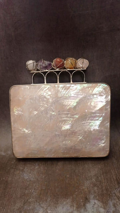 The MALAHA Clutch - Www.Shopthatapp.com