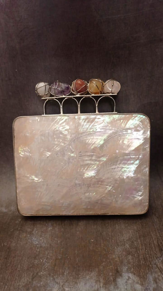 The MALAHA Clutch - Www.Shopthatapp.com