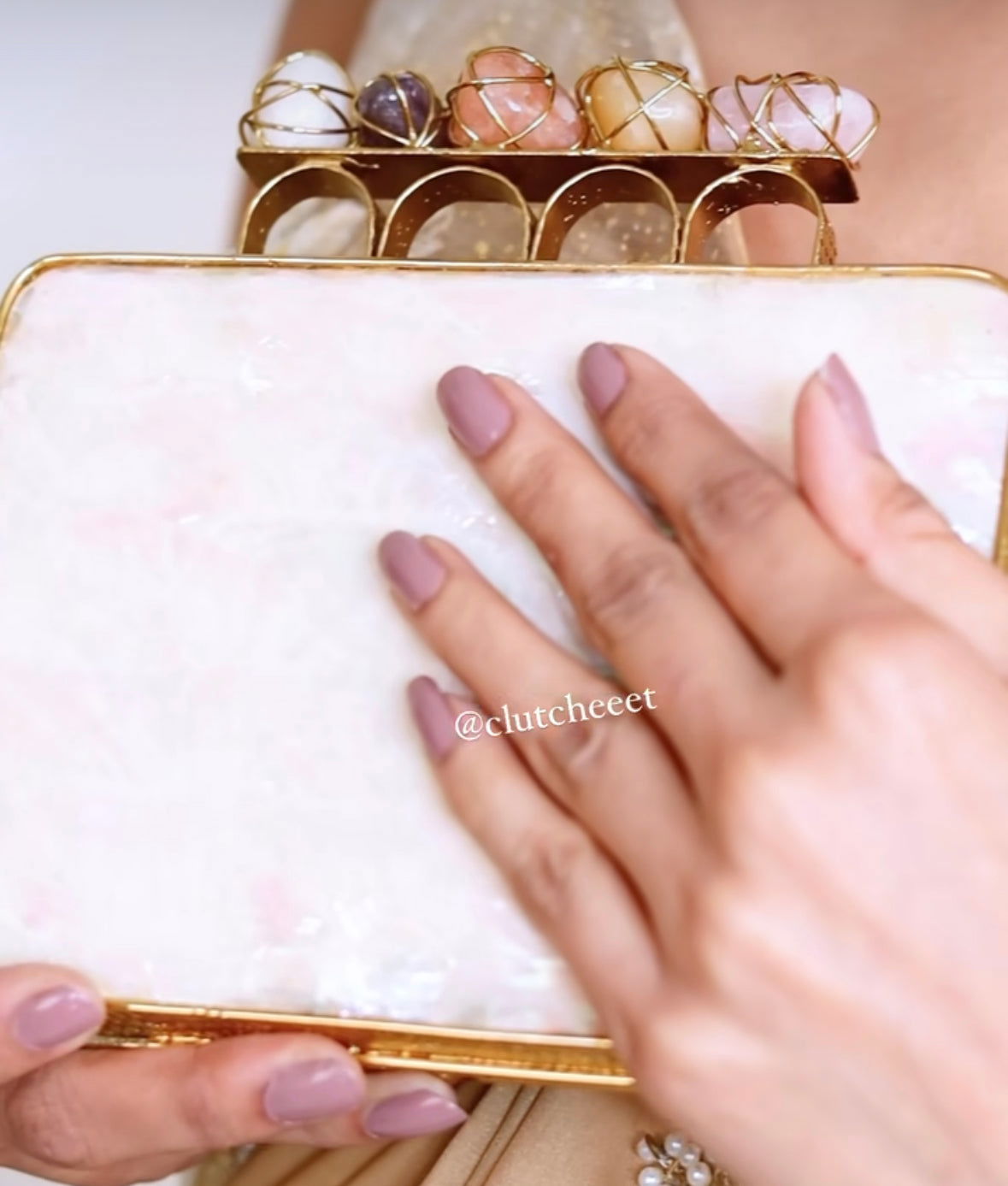 The MALAHA Clutch - Www.Shopthatapp.com