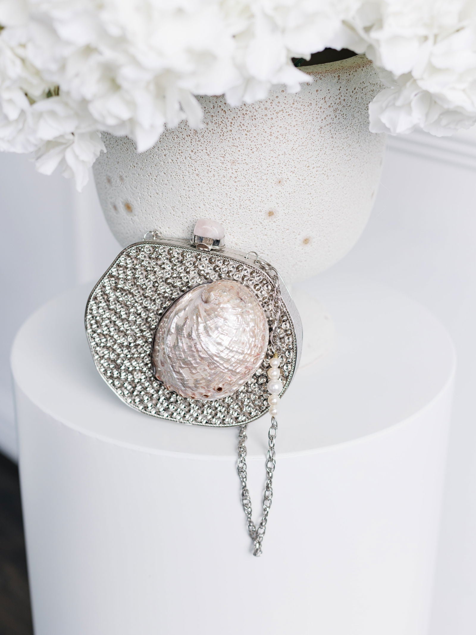 The MYRTLE Silver Clutch - Www.Shopthatapp.com