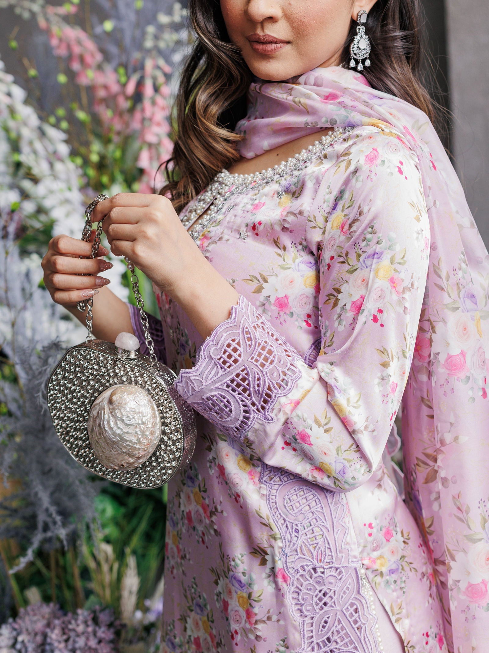 The MYRTLE Silver Clutch - Www.Shopthatapp.com