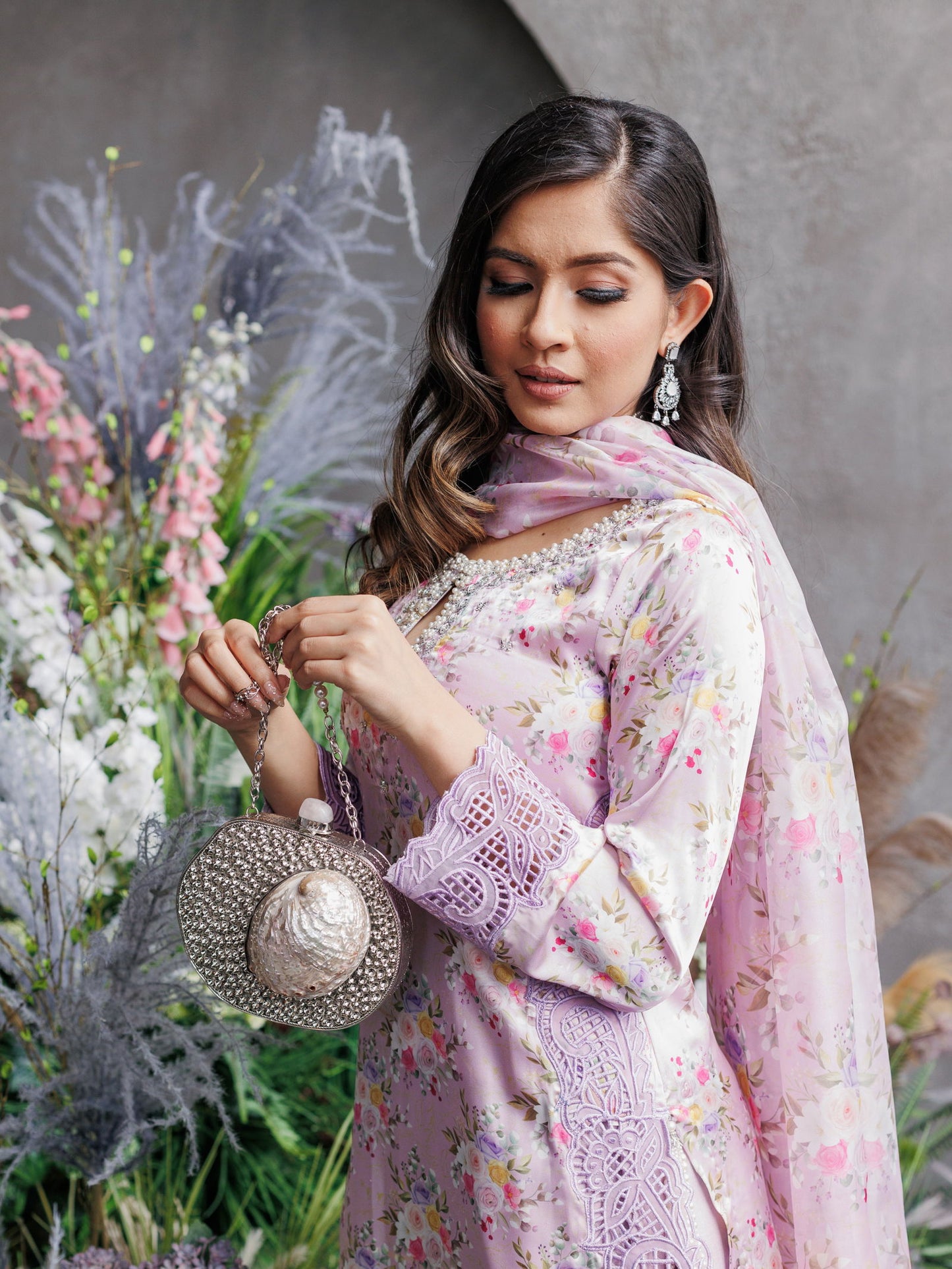 The MYRTLE Silver Clutch - Www.Shopthatapp.com