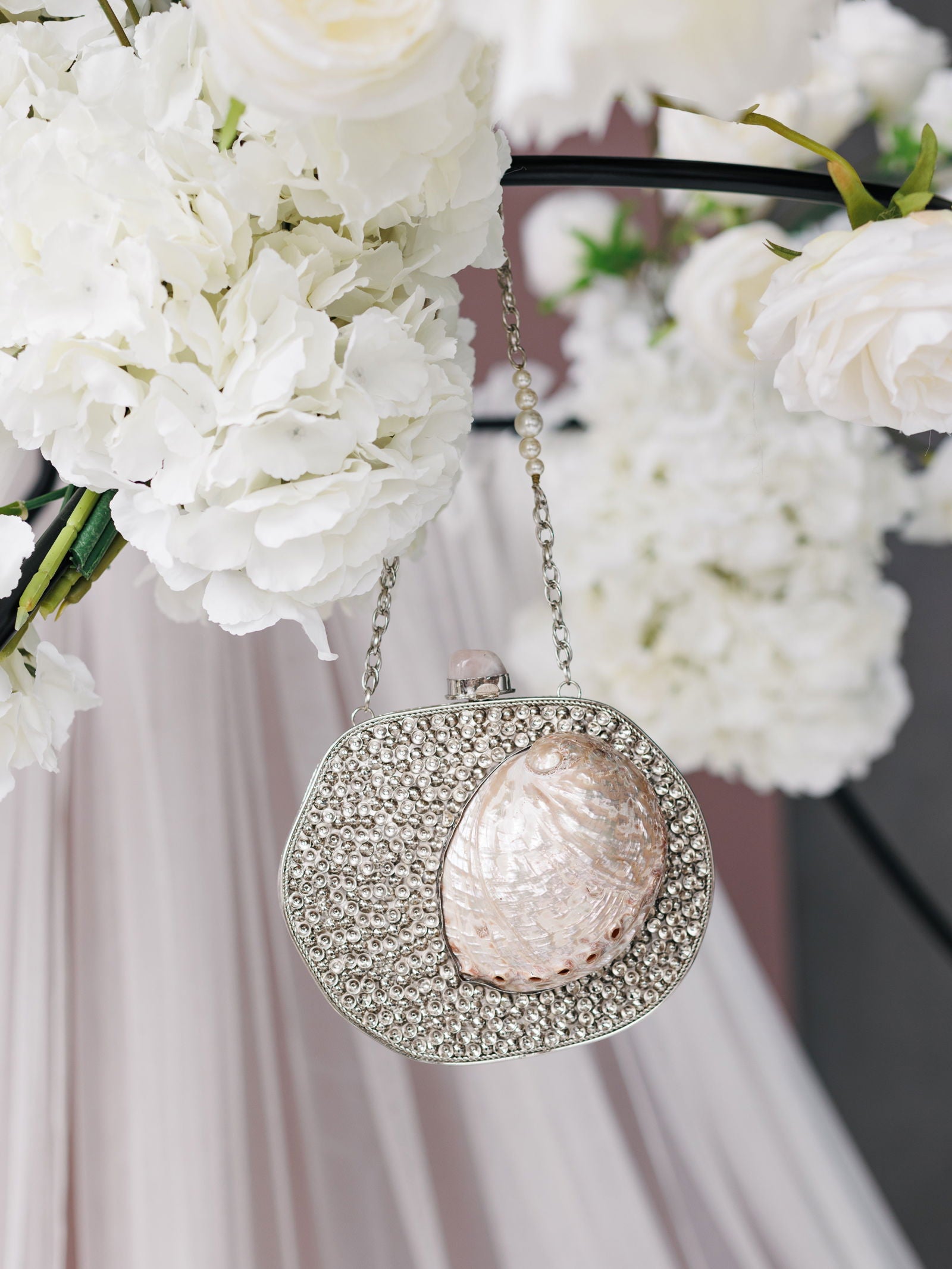 The MYRTLE Silver Clutch - Www.Shopthatapp.com