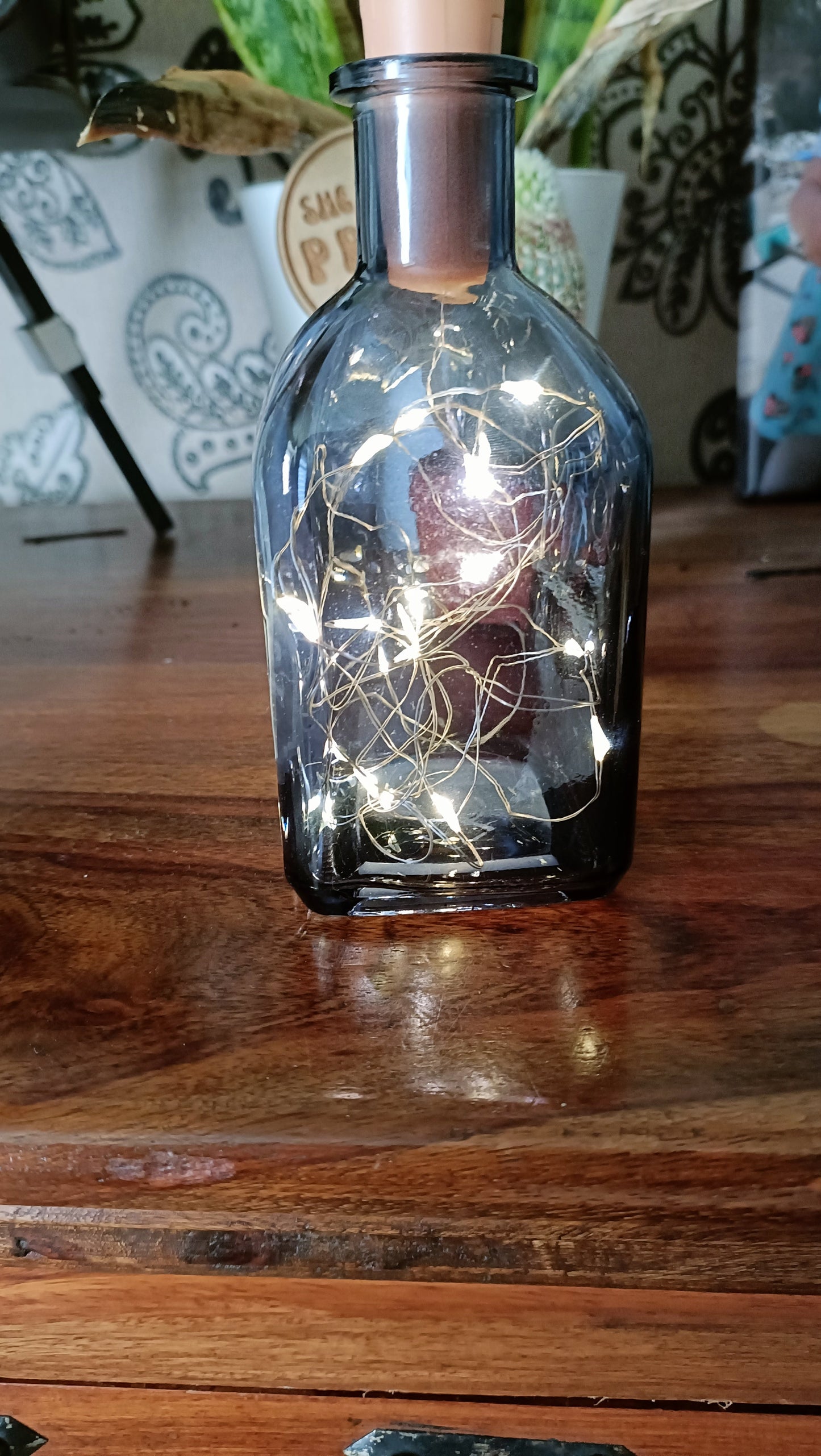 Unfiltered poison table lamp - www.Shopthatapp.com #