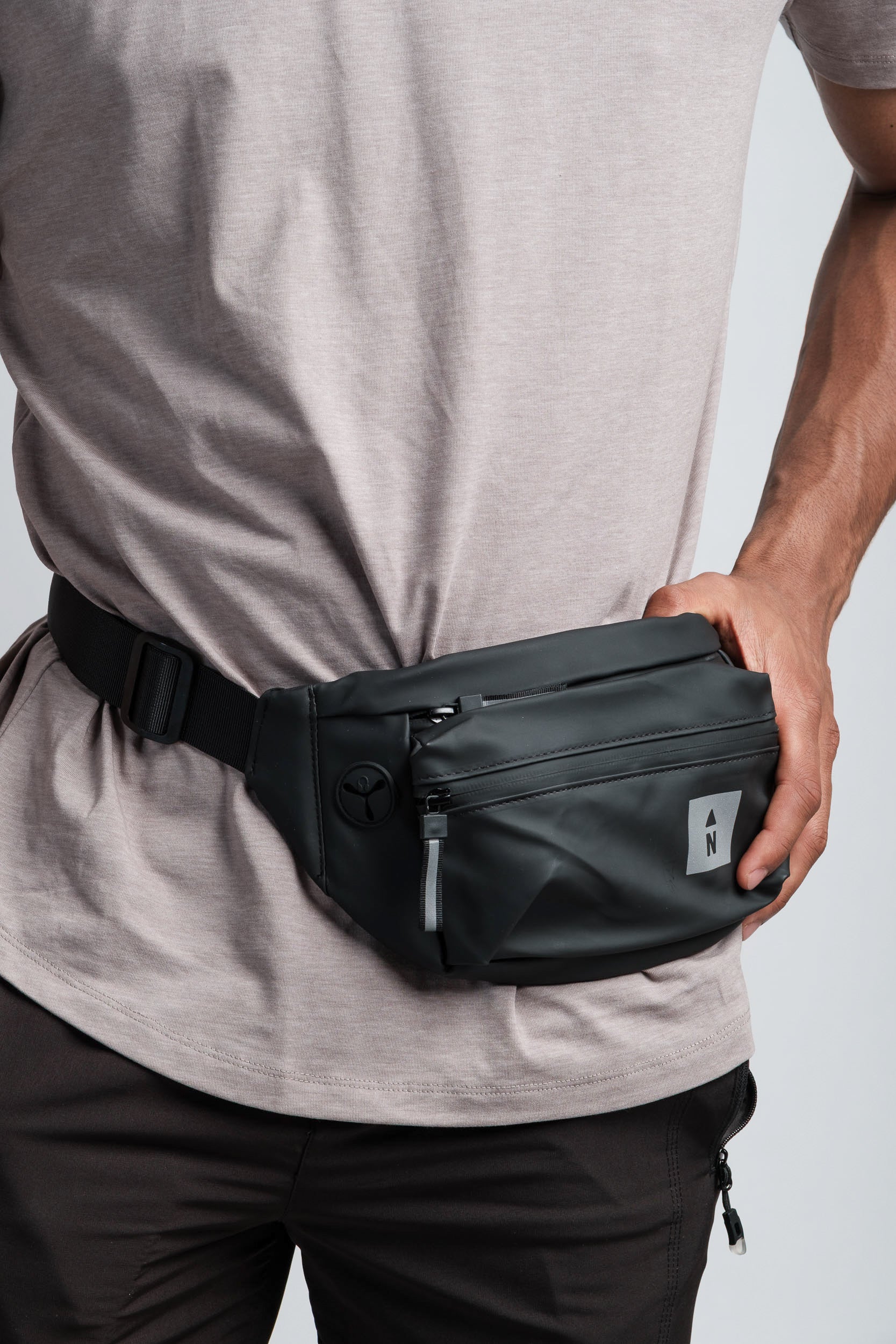 Water-Resistant Waist Pack - www.Shopthatapp.com #