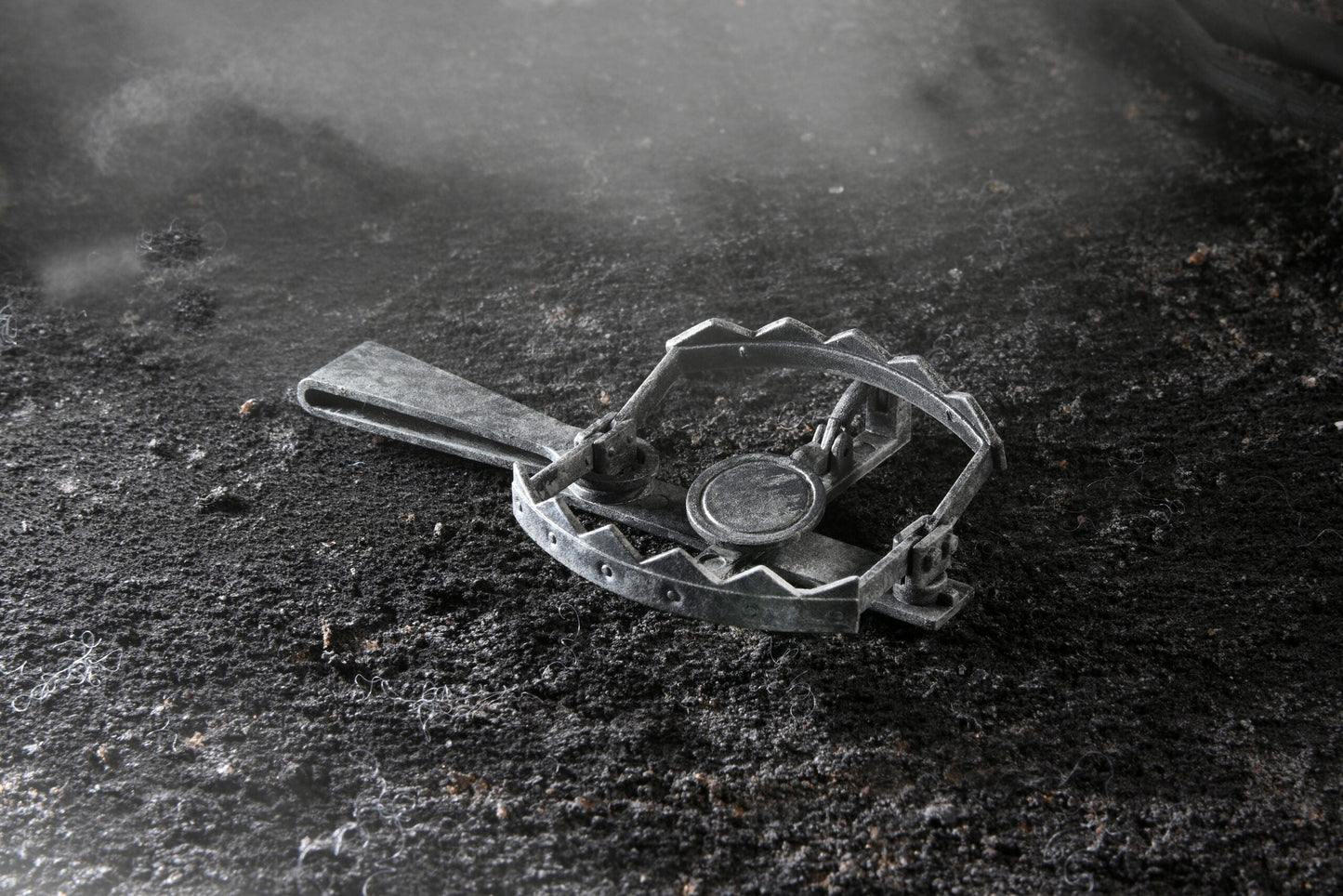 Universal Monsters - Ultimate Wolf Man - Black & White - www.Shopthatapp.com