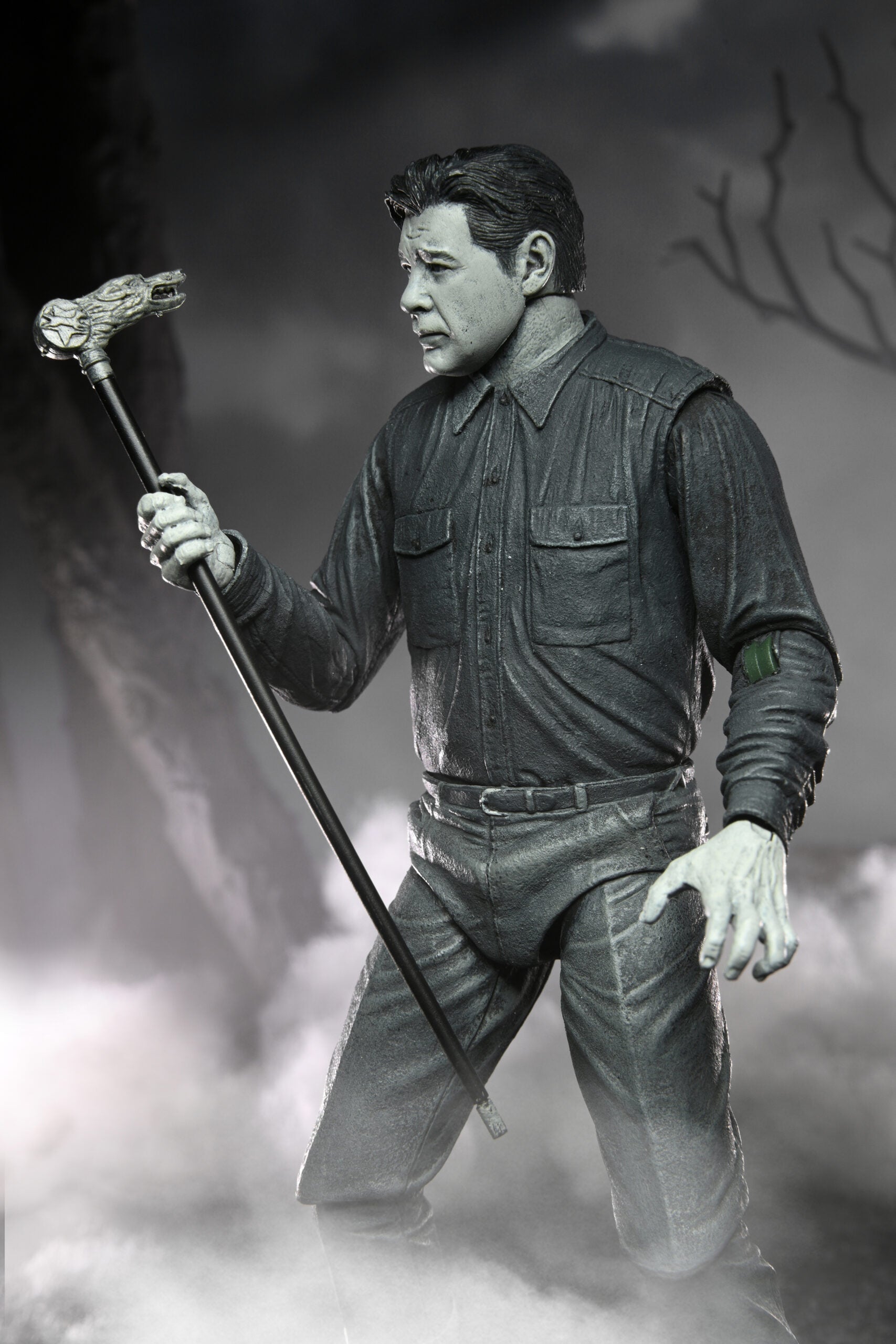 Universal Monsters - Ultimate Wolf Man - Black & White - www.Shopthatapp.com