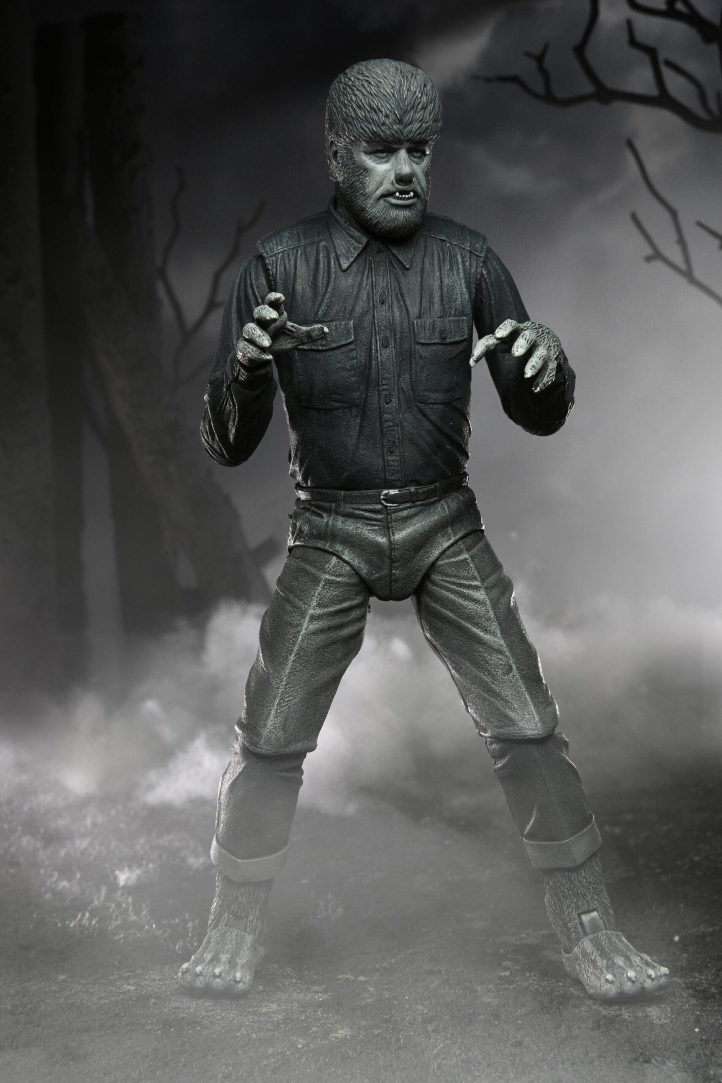 Universal Monsters - Ultimate Wolf Man - Black & White - www.Shopthatapp.com