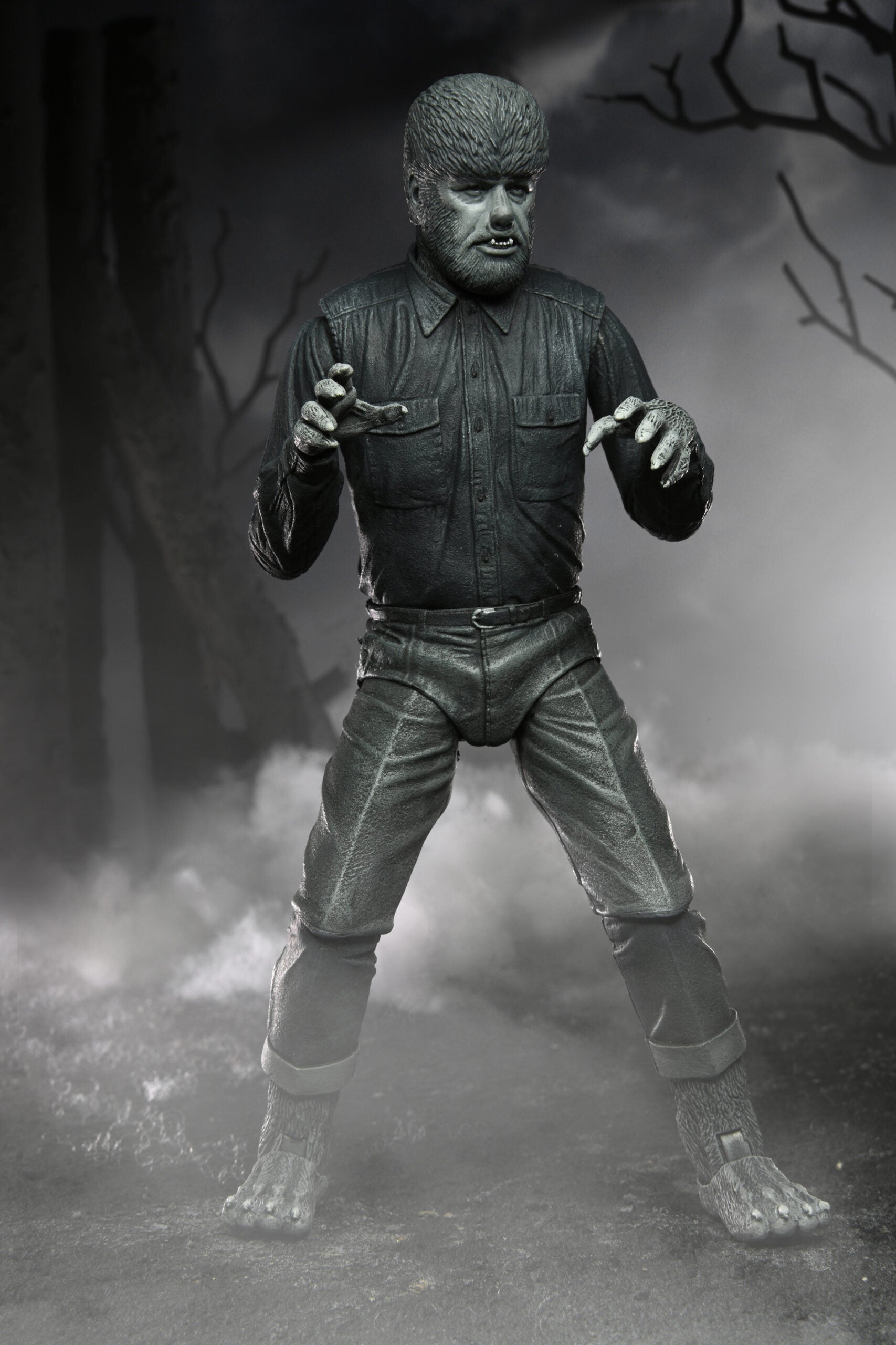 Universal Monsters - Ultimate Wolf Man - Black & White - www.Shopthatapp.com