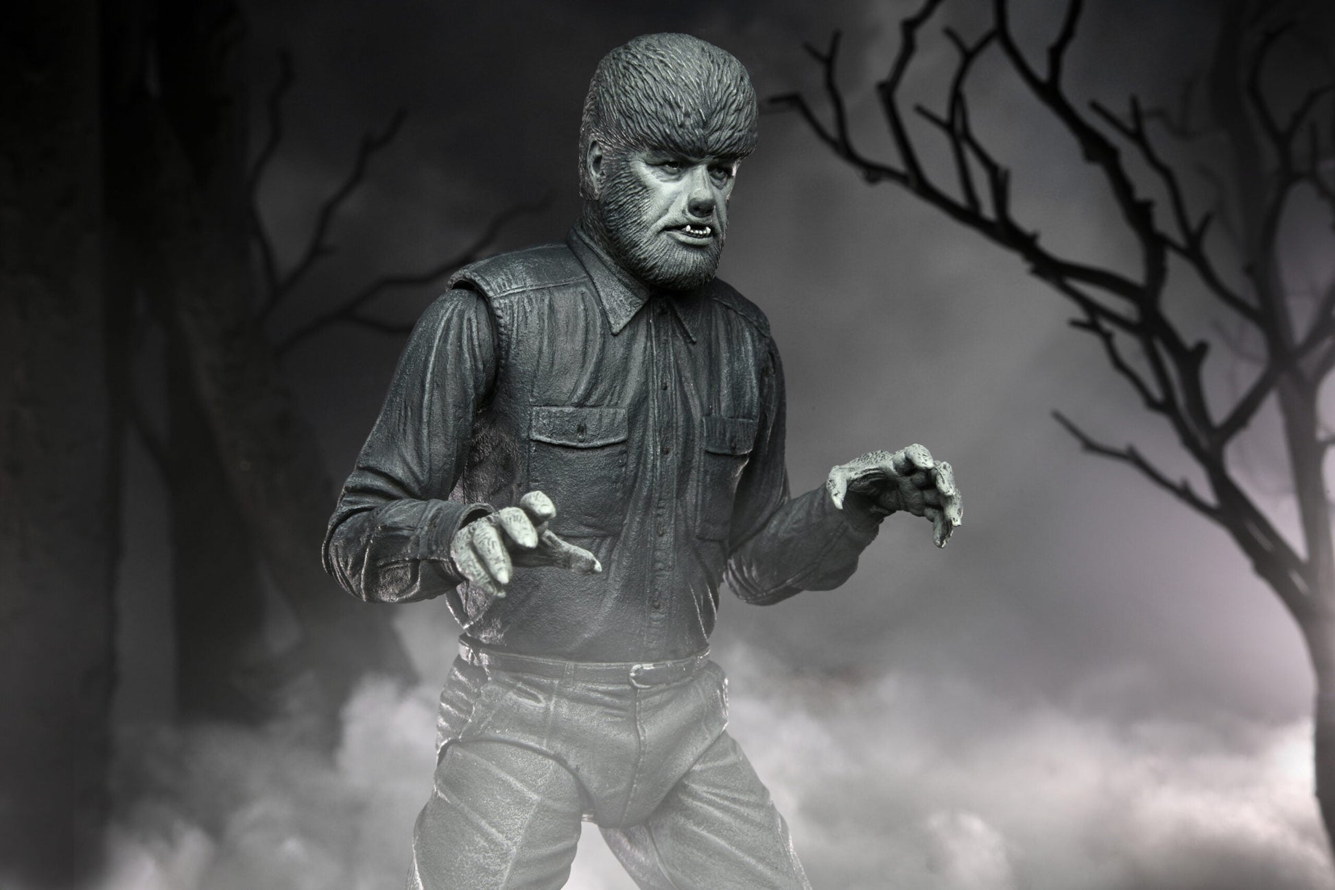 Universal Monsters - Ultimate Wolf Man - Black & White - www.Shopthatapp.com