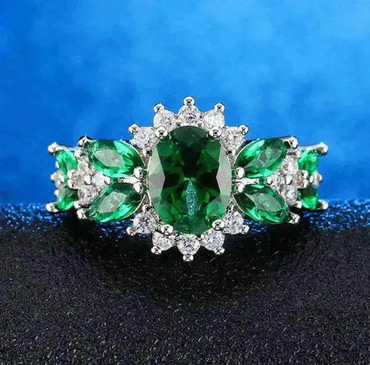Women's Emerald Zircon Ring Bracelet - www.Shopthatapp.com