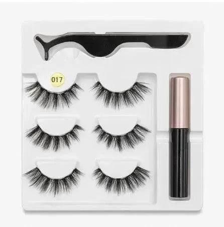 A Pair Of False Eyelashes With Magnets In Fashion - www.Shopthatapp.com