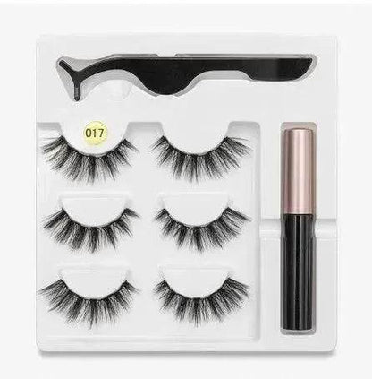 A Pair Of False Eyelashes With Magnets In Fashion - www.Shopthatapp.com