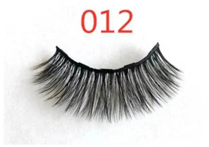 A Pair Of False Eyelashes With Magnets In Fashion - www.Shopthatapp.com