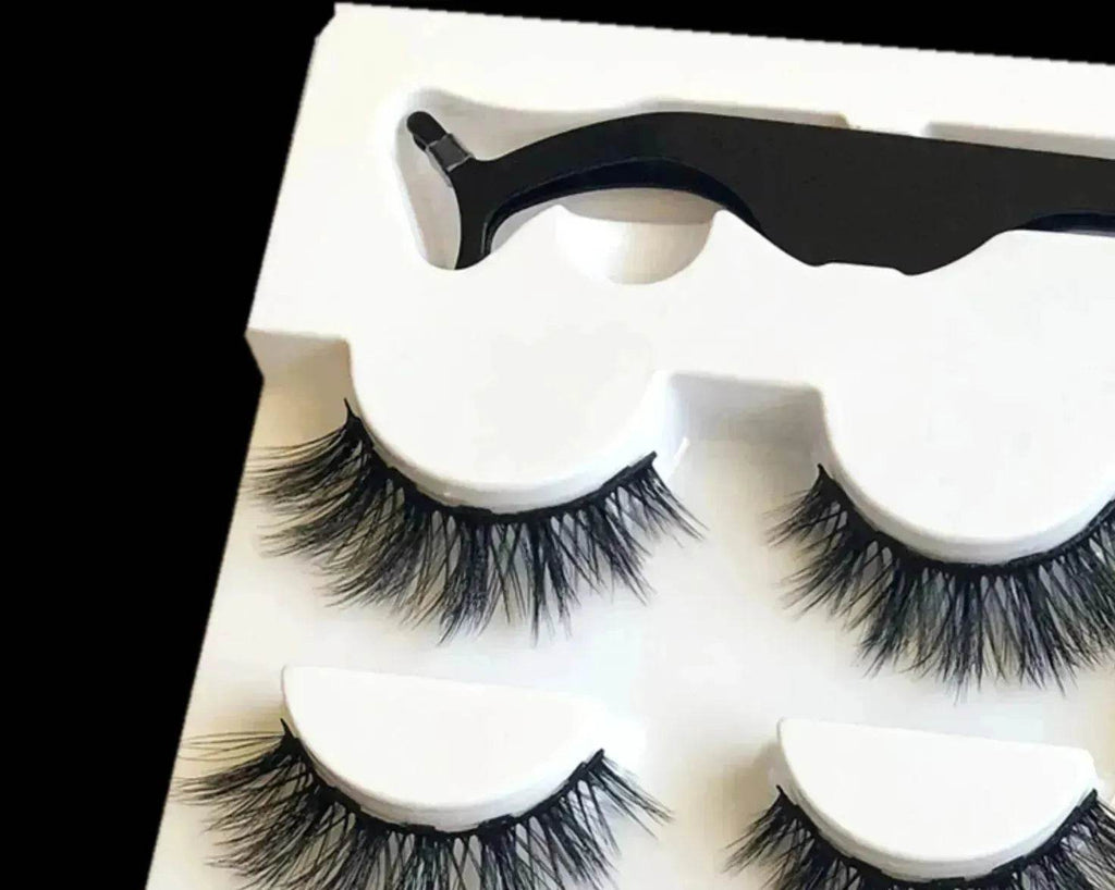 A Pair Of False Eyelashes With Magnets In Fashion - www.Shopthatapp.com