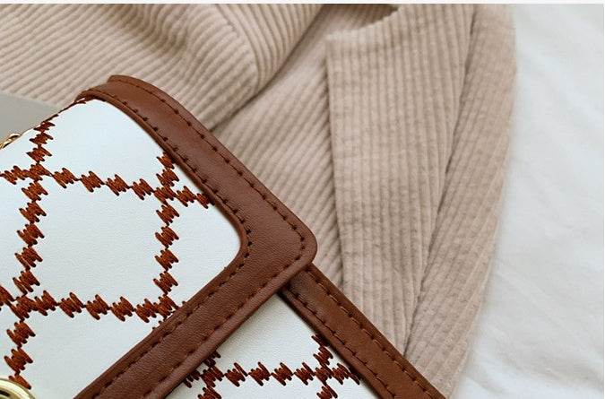 Women Shoulder Chain Mini Crossbody Square Bag - www.Shopthatapp.com