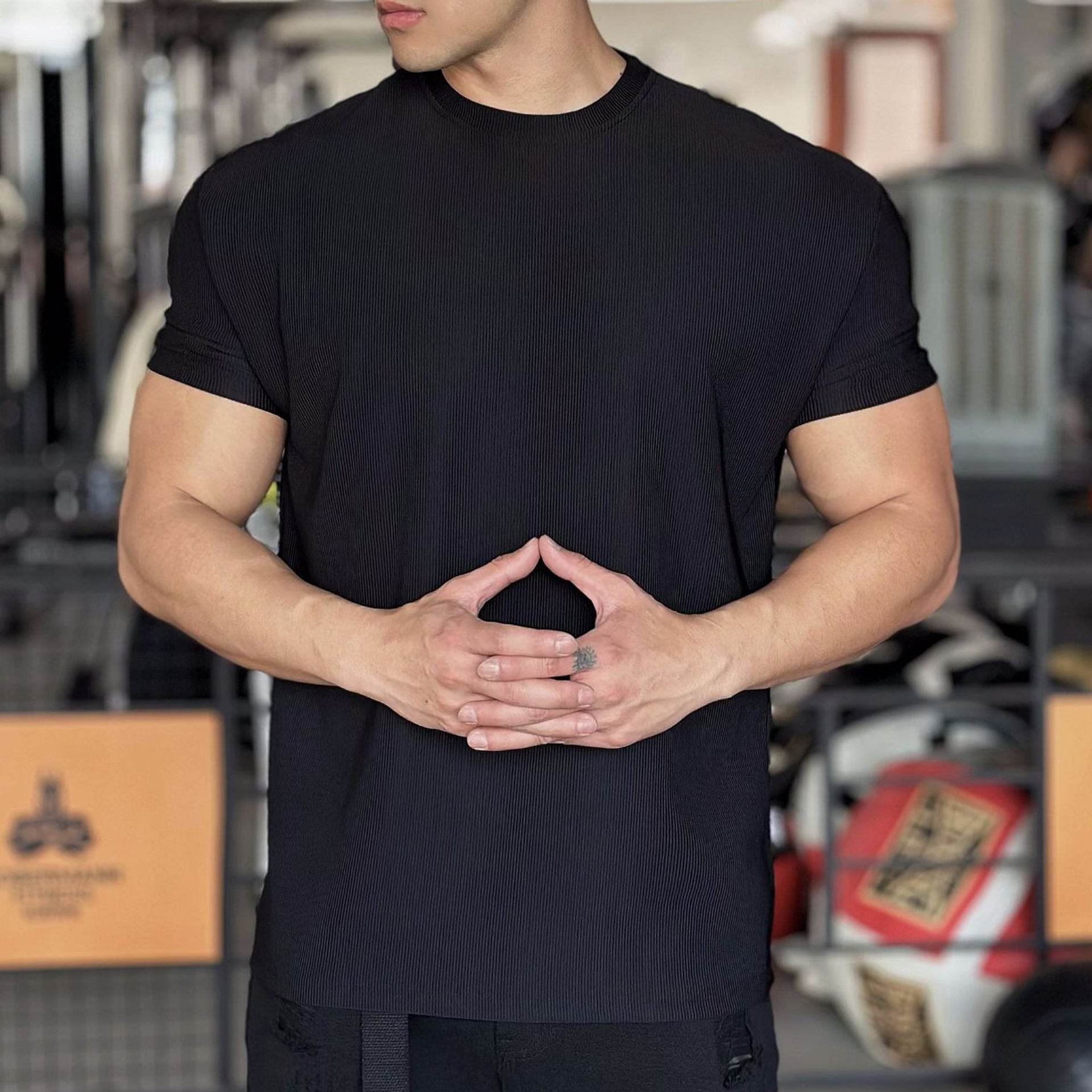 Anti Wrinkle Men Short Sleeve Active wear T-shirt for Workout Gym trainings - www.Shopthatapp.com