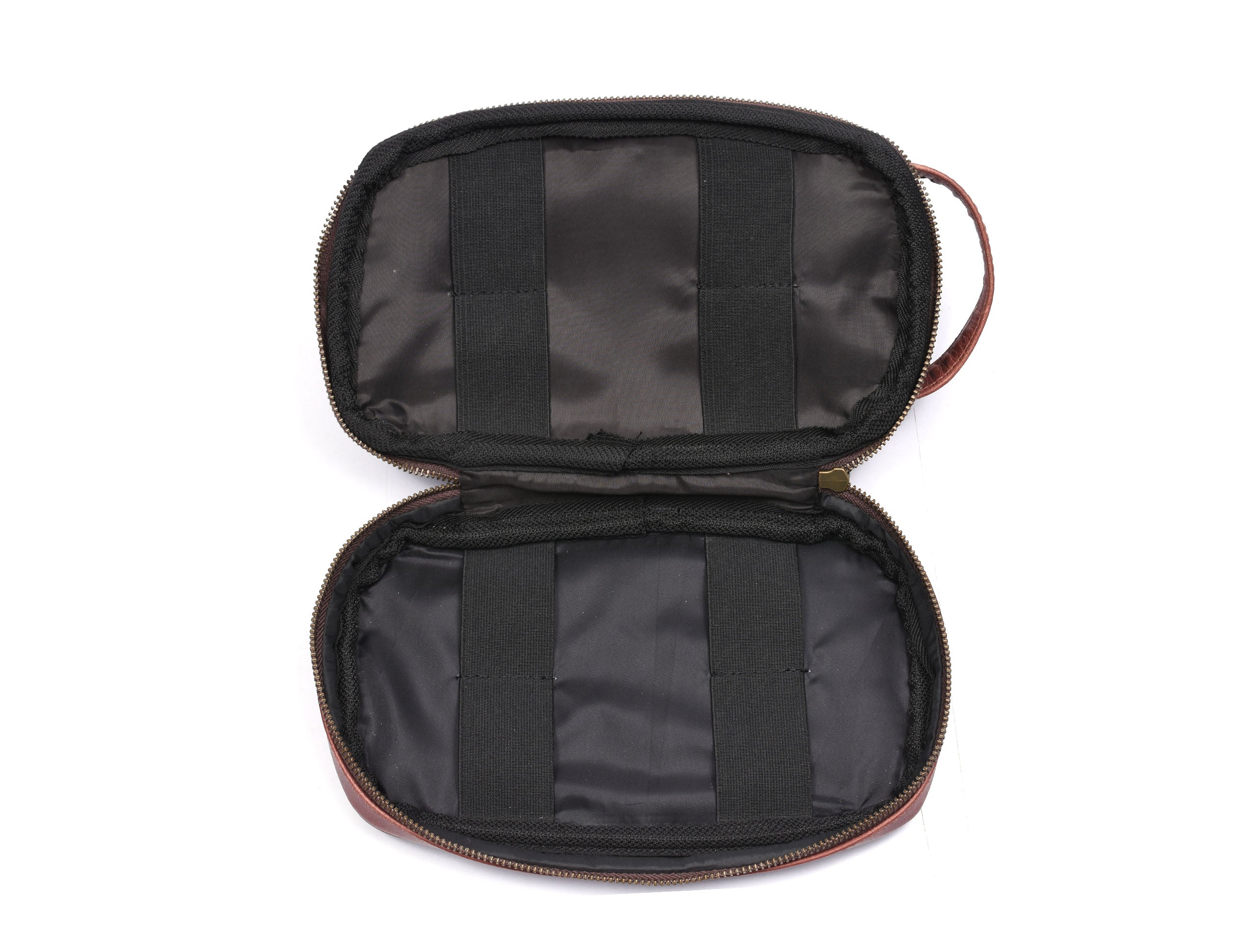 Akron Leather Toiletry Bag - www.Shopthatapp.com