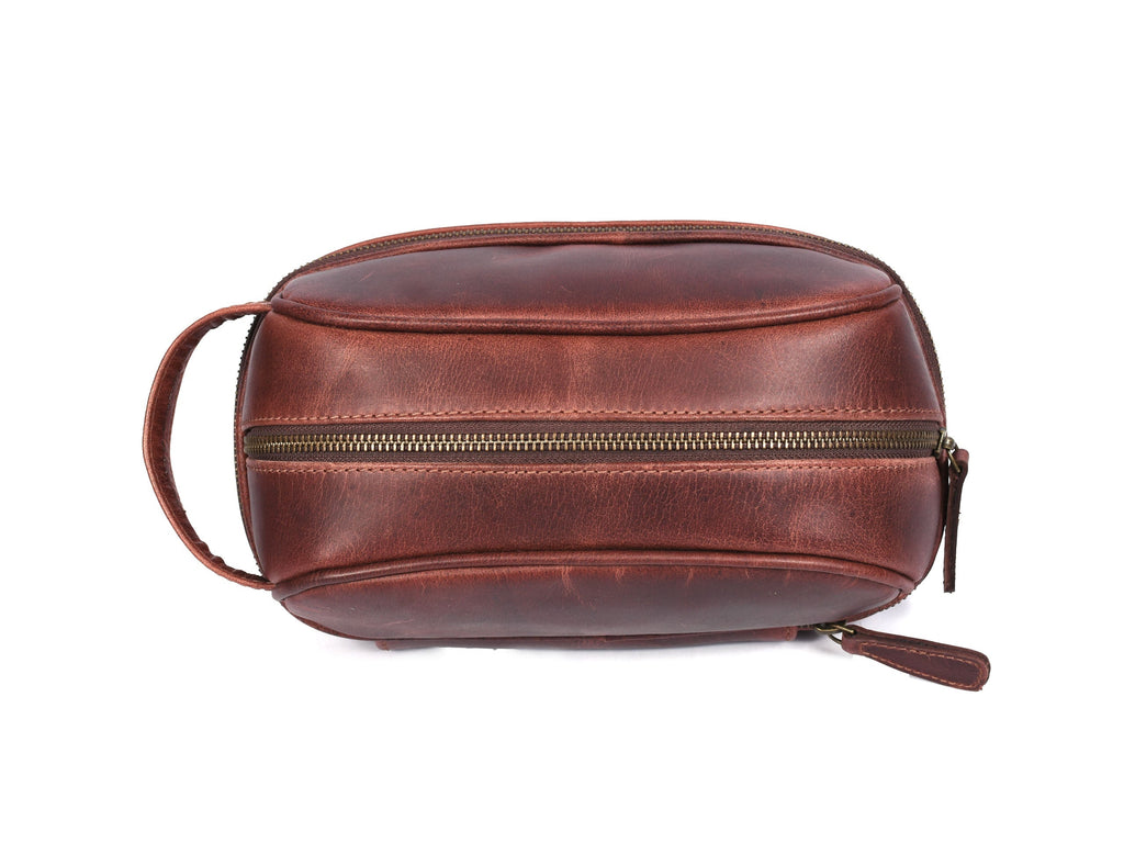 Akron Leather Toiletry Bag - www.Shopthatapp.com
