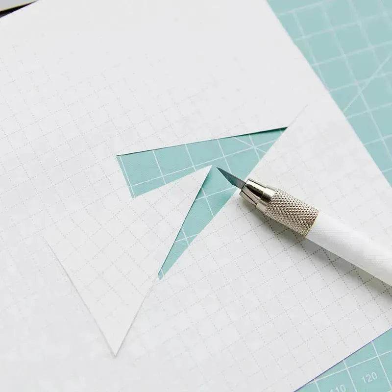 Art Pen Knife Cutting Board Set - www.Shopthatapp.com